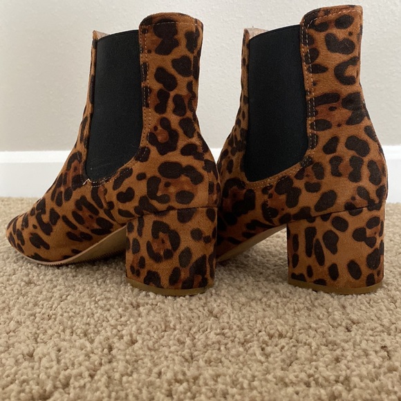 Leopard heeled boots - Picture 5 of 6